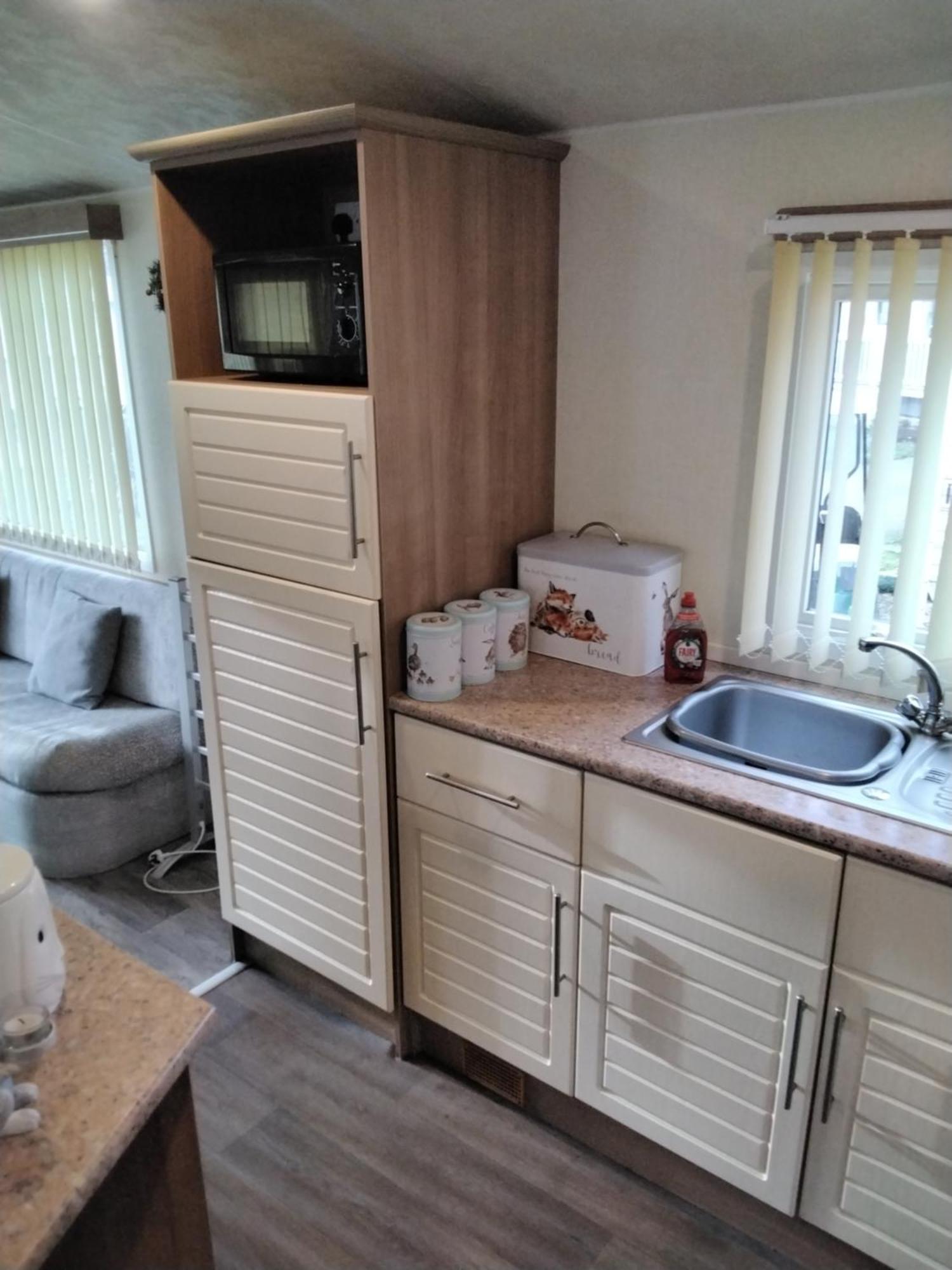 19 Laurel Close Highly Recommended 6 Berth Holiday Home With Hot Tub In Prime Location Tattershall Ngoại thất bức ảnh